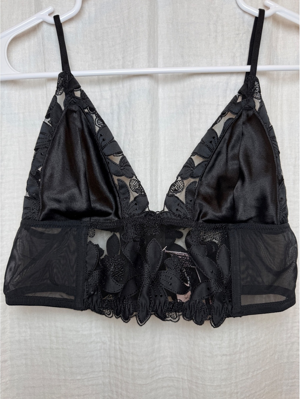 ✨ NWT Victoria's Secret Luxe Lingerie Bralette